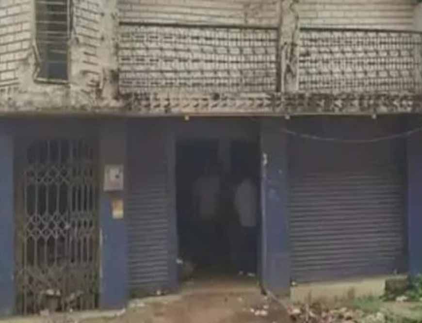 रायपुर में गुटखा कारोबारी के गोदाम पर DGGI की रेड, 50 से ज्यादा बोरे मिले