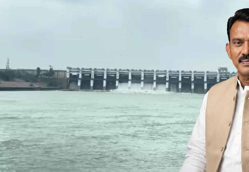 मंत्री सिलावट ने की जलाशयों में जलभराव स्थिति की समीक्षा
