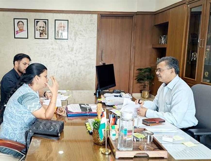 मुख्य सचिव  बर्णवाल से मिलीं बाल अधिकार आयोग की अध्यक्ष डॉ. शर्मा