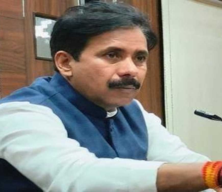 'लाल टोपी वालों के कारनामे भूली नहीं है यूपी की जनता', अखिलेश पर अनिल राजभर का तीखा हमला