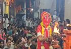 खप्पर यात्रा में आधी रात तलवार लेकर निकलीं देवी, डिप्टी CM विजय शर्मा ने किए दर्शन