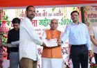 योगी सरकार की पहल से सरकारी अस्पतालों में बढ़ेगी यूपी के बुनकरों के उत्पादों की पहुंच