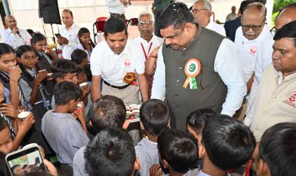 शिक्षा मंत्री गजेन्द्र यादव ने स्कूलों में साईंश्योर न्यूट्रिशन पायलट प्रोजेक्ट का किया शुभारंभ