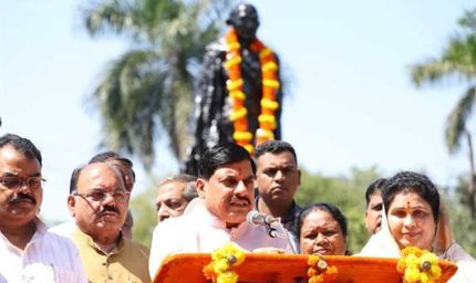 महात्मा गांधी के स्वदेशी और आत्मनिर्भरता के विचारों को आगे बढ़ा रहे प्रधानमंत्री  मोदी : मुख्यमंत्री डॉ. यादव