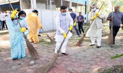स्वच्छता को अपनी आदत बनाएं, स्वच्छ एवं स्वस्थ भारत के निर्माण में दें योगदान : उप मुख्यमंत्री  शुक्ल