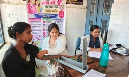 ओरछा के 'सेवा संकल्प शिविर' में उमड़े ग्रामीण 237 मरीजों को मिला मुफ़्त इलाज