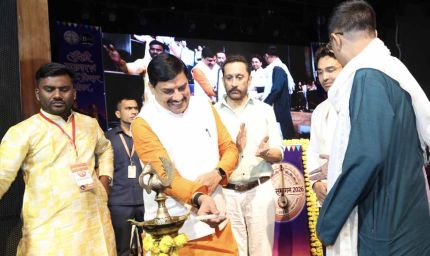 युवाओं को साथ लेकर आगे बढ़ेंगे : मुख्यमंत्री डॉ. यादव