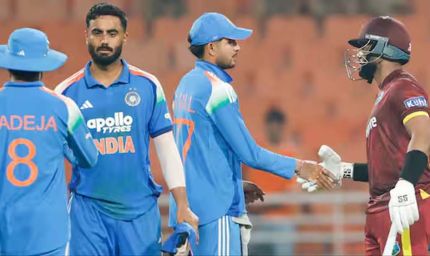 भारत-वेस्टइंडीज तीसरे वनडे के बाद ICC का एक्शन, टीम इंडिया पर 20% तो कैरेबियाई टीम पर 10% जुर्माना