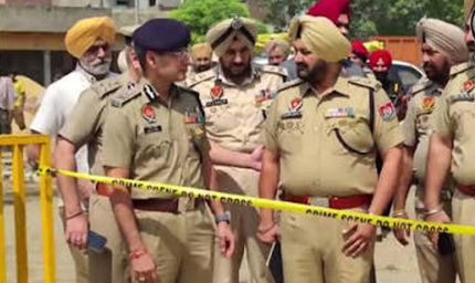 अजनाला गोलीकांड में घायल ASI निकले भाई के कत्ल के गवाह, अस्पताल में मिलने पहुंचे DGP