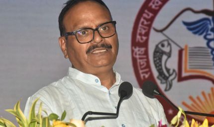 अखिलेश के अयोध्या दौरे पर डिप्टी सीएम ब्रजेश पाठक का हमला, बोले- ‘सपा को सनातन संस्कृति से कोई लेना-देना नहीं’