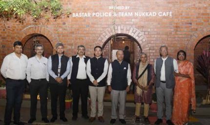 बस्तर में पुनर्वास और स्वावलंबन की मिसाल बना ‘पण्डुम कैफ़े’, केंद्रीय सहकारिता सचिव ने की सराहना