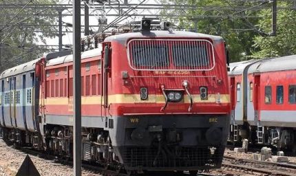 आरा से दिल्ली जाने वाली 4 ट्रेनें रद्द, राजधानी और मगध एक्सप्रेस के यात्रियों की बढ़ी परेशानी