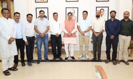 स्वामित्व योजना के क्रियान्वयन में पूर्ण सहयोग करेंगे पटवारी