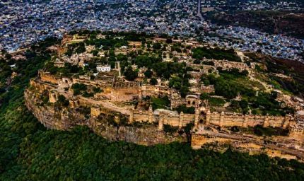 ग्वालियर में पर्यटन को मिलेगा बढ़ावा, फूलबाग एक्सपीरियंस जोन के विकास कार्यों ने पकड़ी रफ्तार
