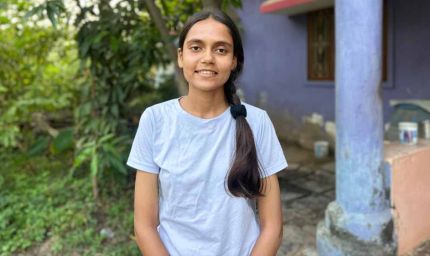 श्रमिक परिवार की बेटी निकिता के सपनों को मिला संबल, नोनी सशक्तिकरण योजना से पढ़ाई की राह हुई आसान