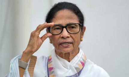 ममता बनर्जी पर हमले की कोशिश? साड़ी में छिपाकर लाए चाकू