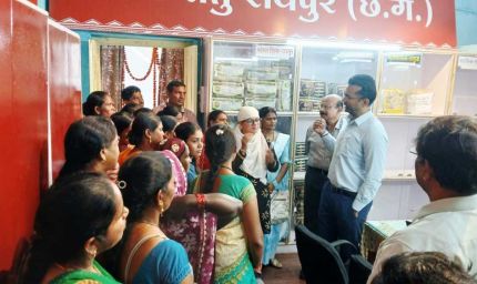 ग्रामोद्योग सचिव  राजेश सिंह राणा ने किया छत्तीसगढ़ रेशम सेतु का निरीक्षण