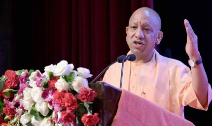 रील के लाइक्स नहीं, रियल लाइफ में आगे बढ़ने का रास्ता दिखाती हैं किताबें : मुख्यमंत्री योगी आदित्यनाथ