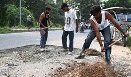 योगी सरकार ने मंडी परिषद के 1,111 संपर्क मार्गों की मरम्मत के लिए 477 करोड़ रुपये किए जारी