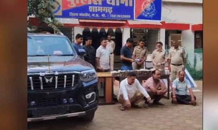 बिना नंबर की स्कॉर्पियो से मिले ₹1.29 करोड़ कैश, स्पेशल बॉक्स में छिपाई थी रकम