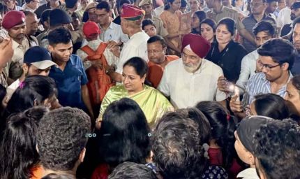 दिल्ली CM रेखा गुप्ता का मुखर्जी नगर में औचक निरीक्षण, छात्रों ने बताईं PG किराए और लाइब्रेरी की समस्याएं