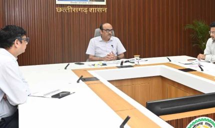 मुख्य सचिव की अध्यक्षता में प्रधानमंत्री आवास योजना (शहरी) की समीक्षा बैठक संपन्न