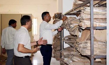 परिवहन सचिव ने किया सीहोर जिला परिवहन कार्यालय का निरीक्षण, नागरिकों को त्वरित और बेहतर सेवाएं देने के दिये निर्देश