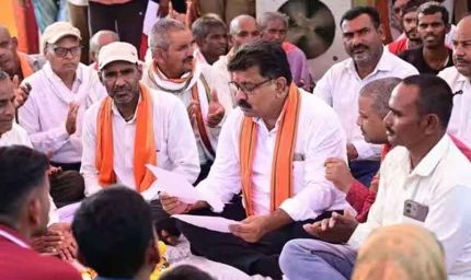 सड़क की गुणवत्ता पर भड़के डिप्टी CM, बोले- उखाड़कर दोबारा बनाओ, अधिकारियों को सख्त निर्देश