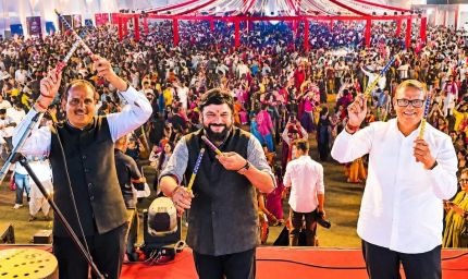 जयपुर में महारास डांडिया महोत्सव 2026 का आगाज, गरबा की थाप पर झूमे शहरवासी