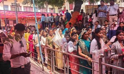 नवरात्रि में मां बिरासिनी के दरबार में उमड़ती है श्रद्धा, दसवीं शताब्दी से आस्था का केंद्र है प्राचीन धाम