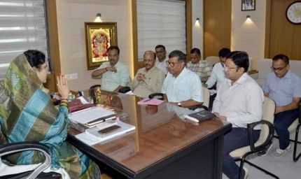 समय-सीमा में पूर्ण हो आशिमा मॉल फ्लाईओवर का निर्माण कार्य: राज्यमंत्री (स्वतंत्र प्रभार) गौर