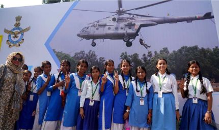 भारतीय वायु सेना की 94वीं वर्षगांठ के पर वाराणसी में ‘विंग्स ओवर गंगा’ एयर शो
