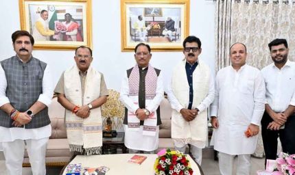 मुख्यमंत्री विष्णु देव साय से राजस्थान विधानसभा अध्यक्ष वासुदेव देवनानी ने की सौजन्य भेंट