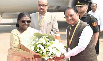 राष्ट्रपति श्रीमती द्रौपदी मुर्मु का छत्तीसगढ़ की पावन धरा पर आत्मीय स्वागत