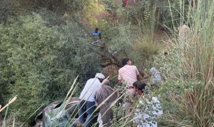 राजस्थान में भीषण हादसा: टायर फटने से खाई में गिरी कार, आगरा के 4 श्रद्धालुओं की मौत