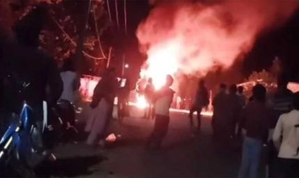 डिंडौरी में हिट एंड रन से एक की मौत, चार गंभीर; गुस्साई भीड़ ने कार फूंकी
