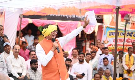 शिवराज सिंह चौहान ने नीलगढ़ के विस्थापित आदिवासी परिवारों के त्याग को किया नमन