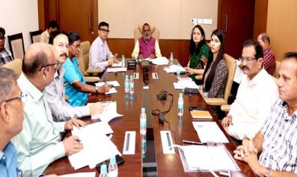 जिला दिव्यांग पुनर्वास केंद्रों को मजबूत बनाएं, निर्बाध संचालन सुनिश्चित करें : मंत्री कुशवाहा