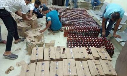 दरभंगा में शराब तस्करी का बड़ा खुलासा, टाइल्स गोदाम से 459 कार्टन विदेशी शराब बरामद