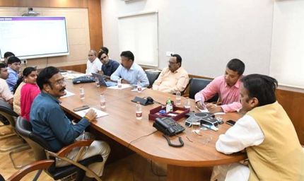 जिला शीघ्र हस्तक्षेप केंद्रों को करें सुदृढ़: उप मुख्यमंत्री शुक्ल