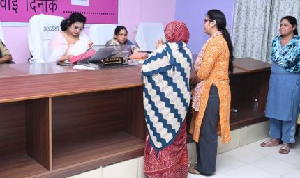 महिला आयोग की जनसुनवाई में 30 प्रकरणों पर हुई सुनवाई, 10 नस्तीबद्ध
