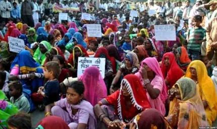 पाकिस्तान में हिंदुओं की आबादी 14.6% से घटकर 1.7% हुई? ब्रिटिश संगठन की रिपोर्ट में बड़ा दावा