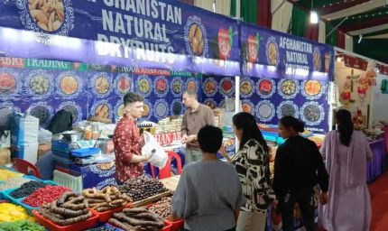 रांची में दिवाली मेले की धूम, 300 से अधिक स्टॉल पर मिल रहे देशभर के स्वदेशी उत्पाद