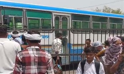 हिसार में रोडवेज कर्मचारियों का चक्का जाम, हरियाणा के 83 रूटों पर बस सेवा ठप