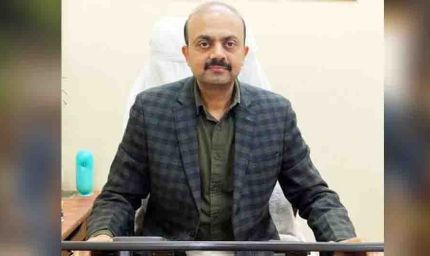 अवैध शराब के कारोबार पर योगी सरकार का कड़ा प्रहार, गाजियाबाद के जिला आबकारी अधिकारी निलंबित