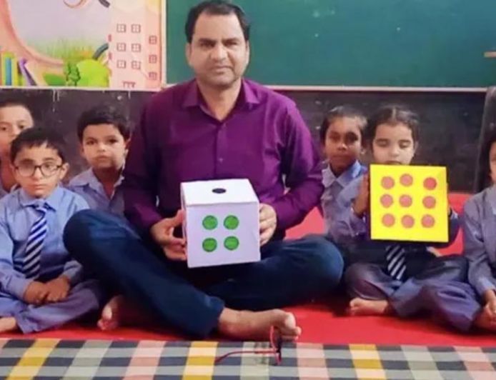 थर्माकोल के पेड़ से गणित, कागज से भाषा की पढ़ाई; इस शिक्षक की अनोखी क्लास ने जीता राज्य पुरस्कार