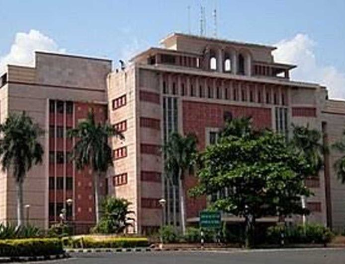 राजस्व कार्यों में अनियमितता और भ्रष्टाचार के मामलों में होगी कड़ी कार्रवाई