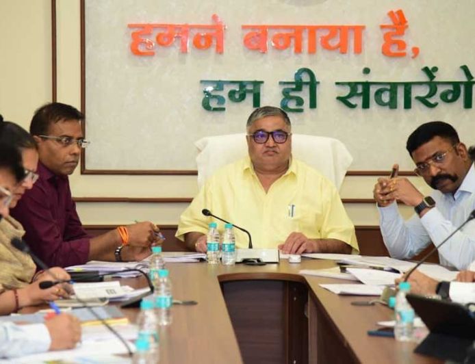 पर्यटन, संस्कृति, धार्मिक न्यास एवं धर्मस्व मंत्री राजेश अग्रवाल ने की विभागीय योजनाओं की उच्चस्तरीय समीक्षा, अधिकारियों को दिए महत्वपूर्ण निर्देश