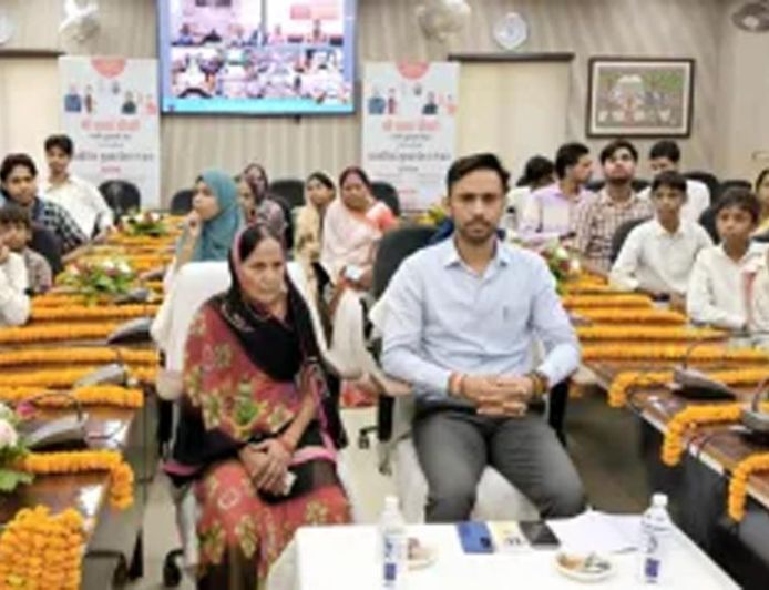 सिवान के 3.31 लाख पेंशनधारियों के खातों में पहुंचे ₹37.61 करोड़, सितंबर की पेंशन जारी