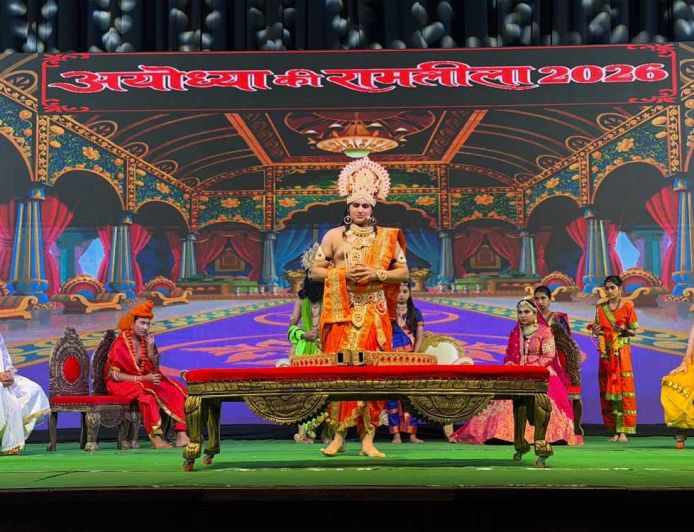 मुख्यमंत्री योगी आदित्यनाथ की पहल से दिल्ली में सजी फिल्मी सितारों की रामलीला